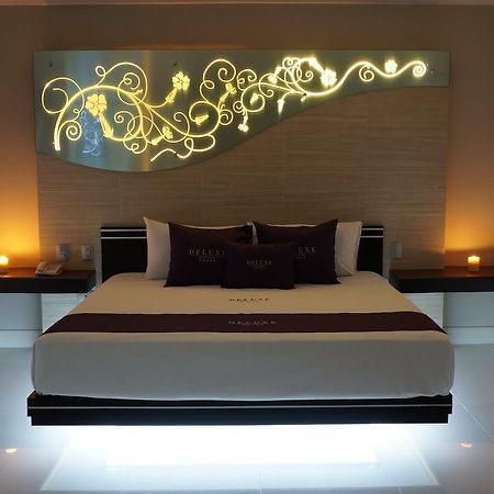 Auto Hotel Deluxe Эль-Альканфор Экстерьер фото